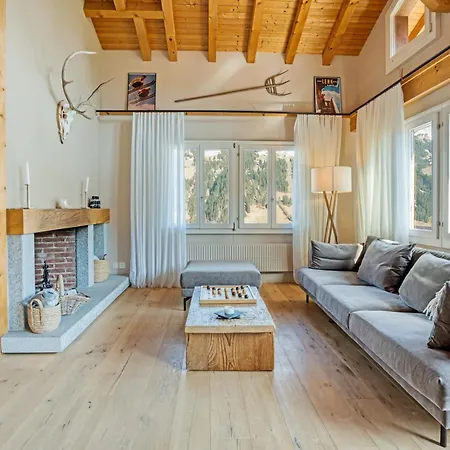 Luxury Alpine With Panoramic Views Сasa de vacaciones Lenk im Simmental