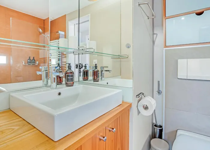 Luxury Alpine With Panoramic Views *